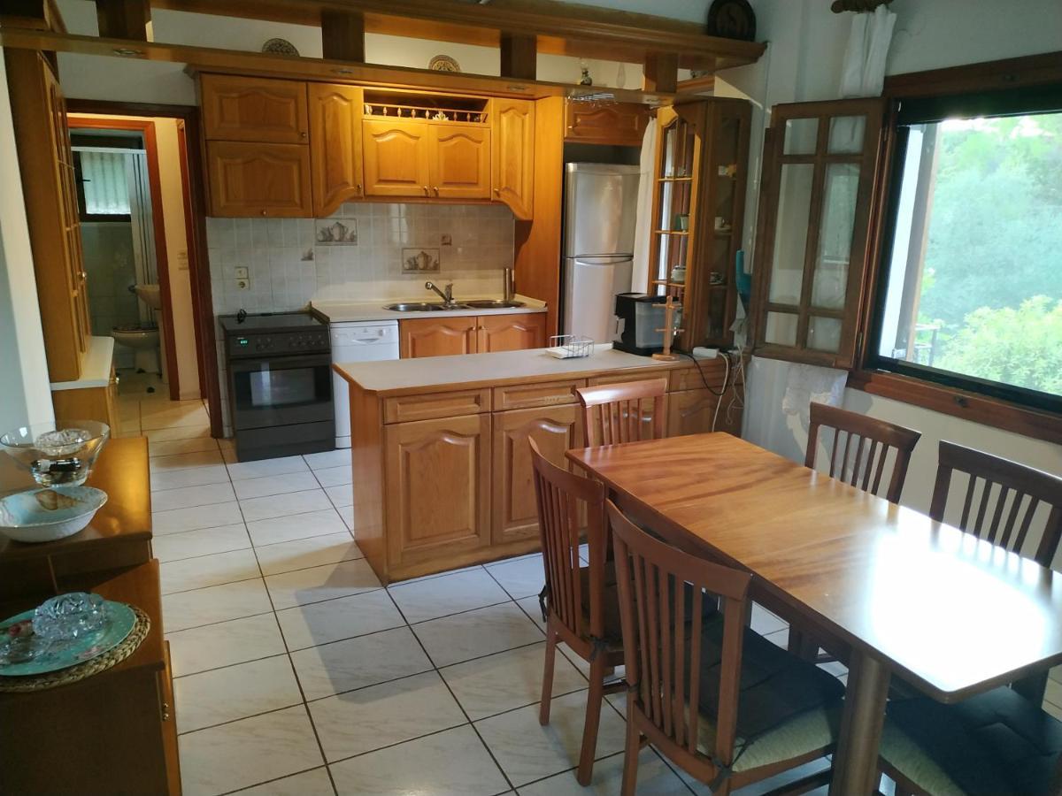 Villa Dimitris Áfra Extérieur photo