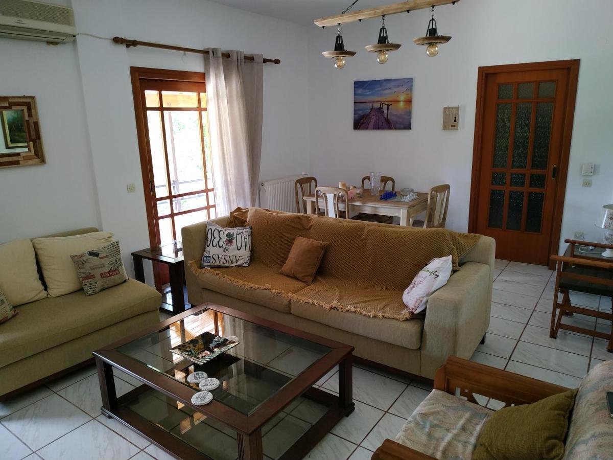 Villa Dimitris Áfra Extérieur photo